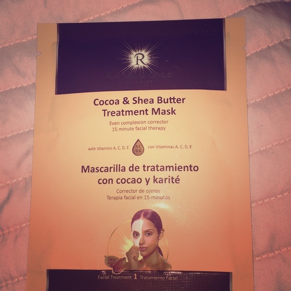 Cocoa and shea butter treatment mask - Picture 1 of 2